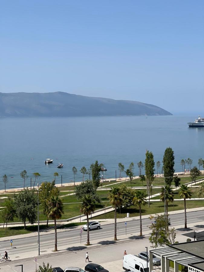 Rias Seaside Apartments Vlorë Екстериор снимка