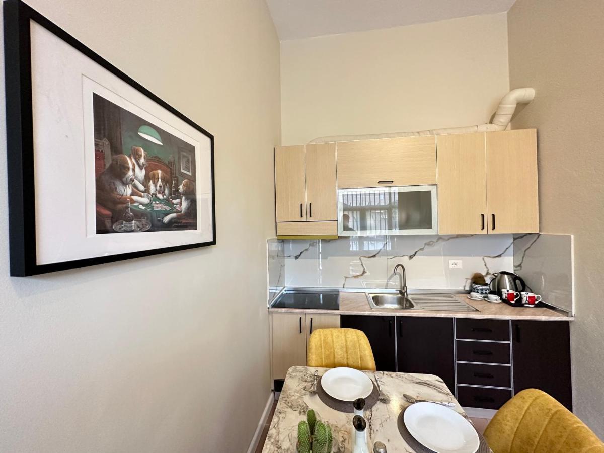 Rias Seaside Apartments Vlorë Екстериор снимка