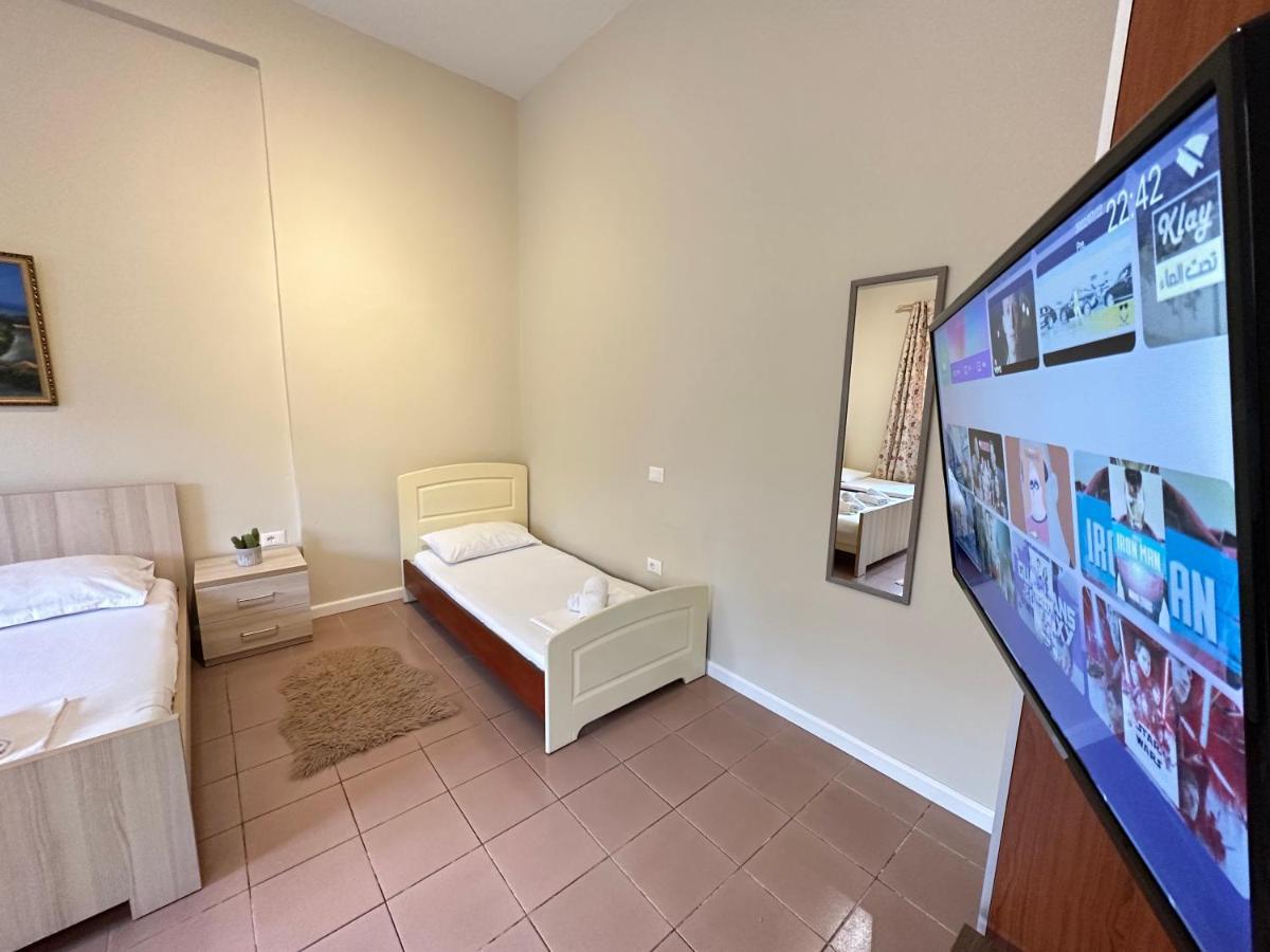 Rias Seaside Apartments Vlorë Екстериор снимка