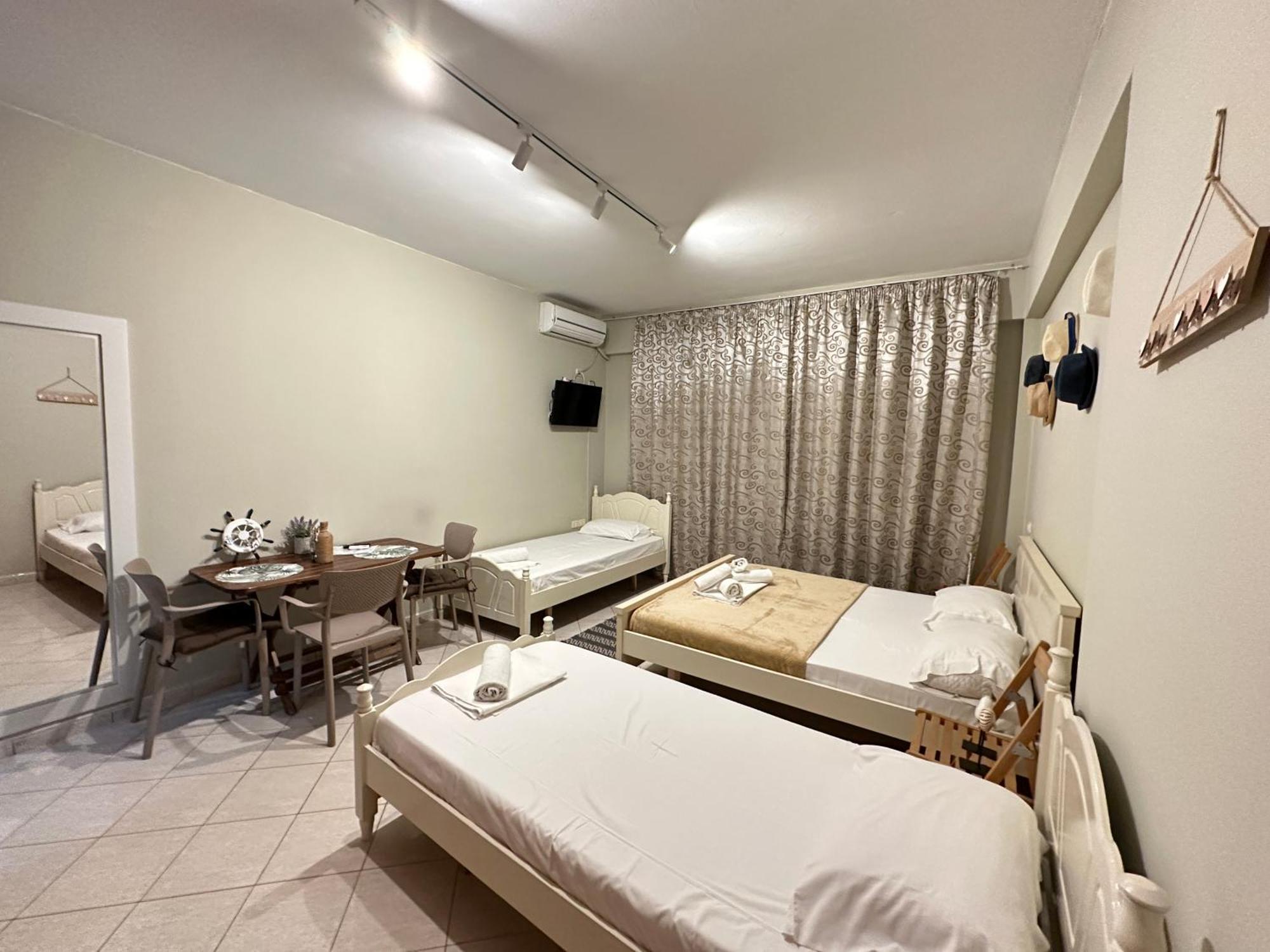 Rias Seaside Apartments Vlorë Екстериор снимка