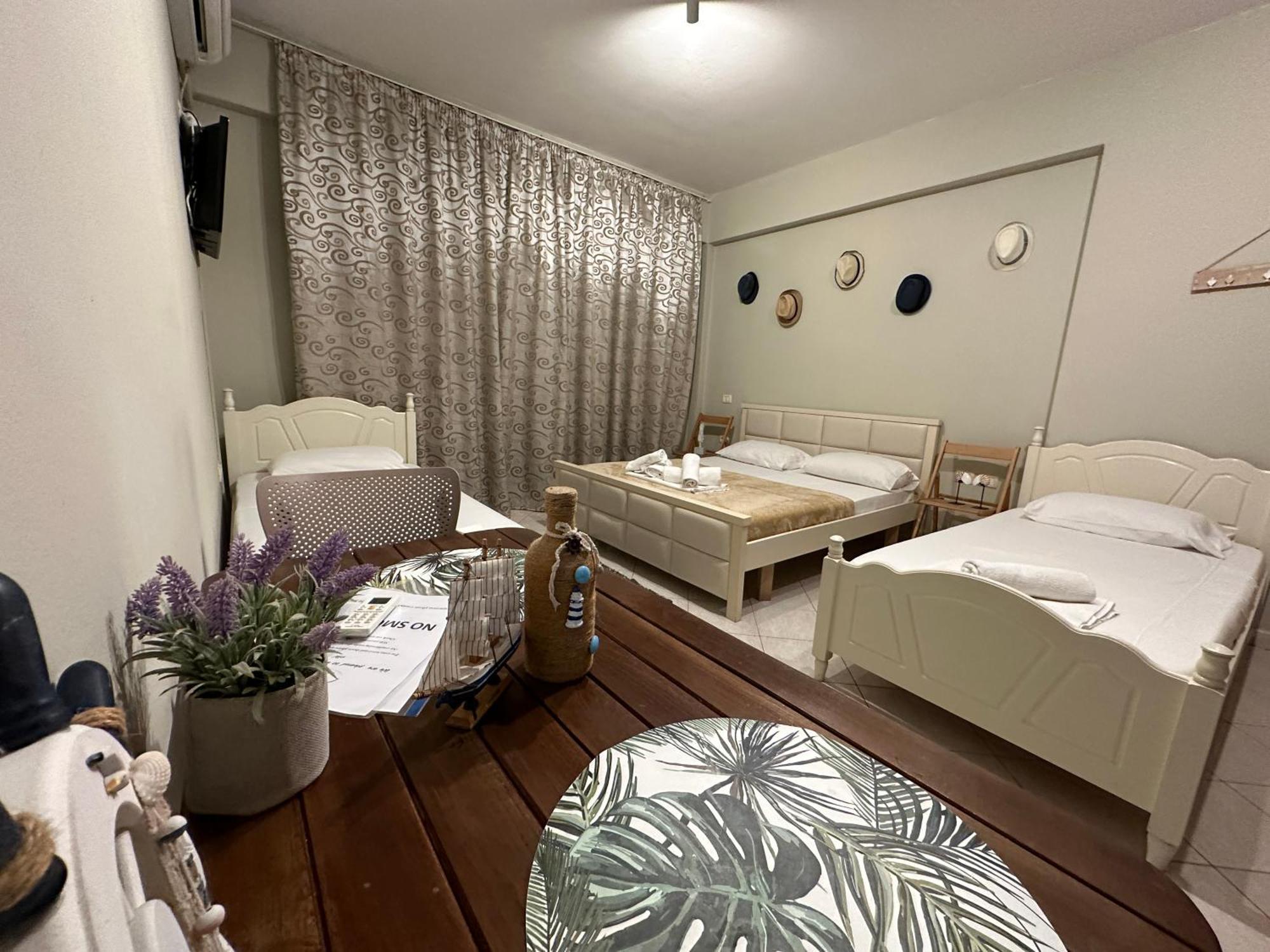 Rias Seaside Apartments Vlorë Екстериор снимка