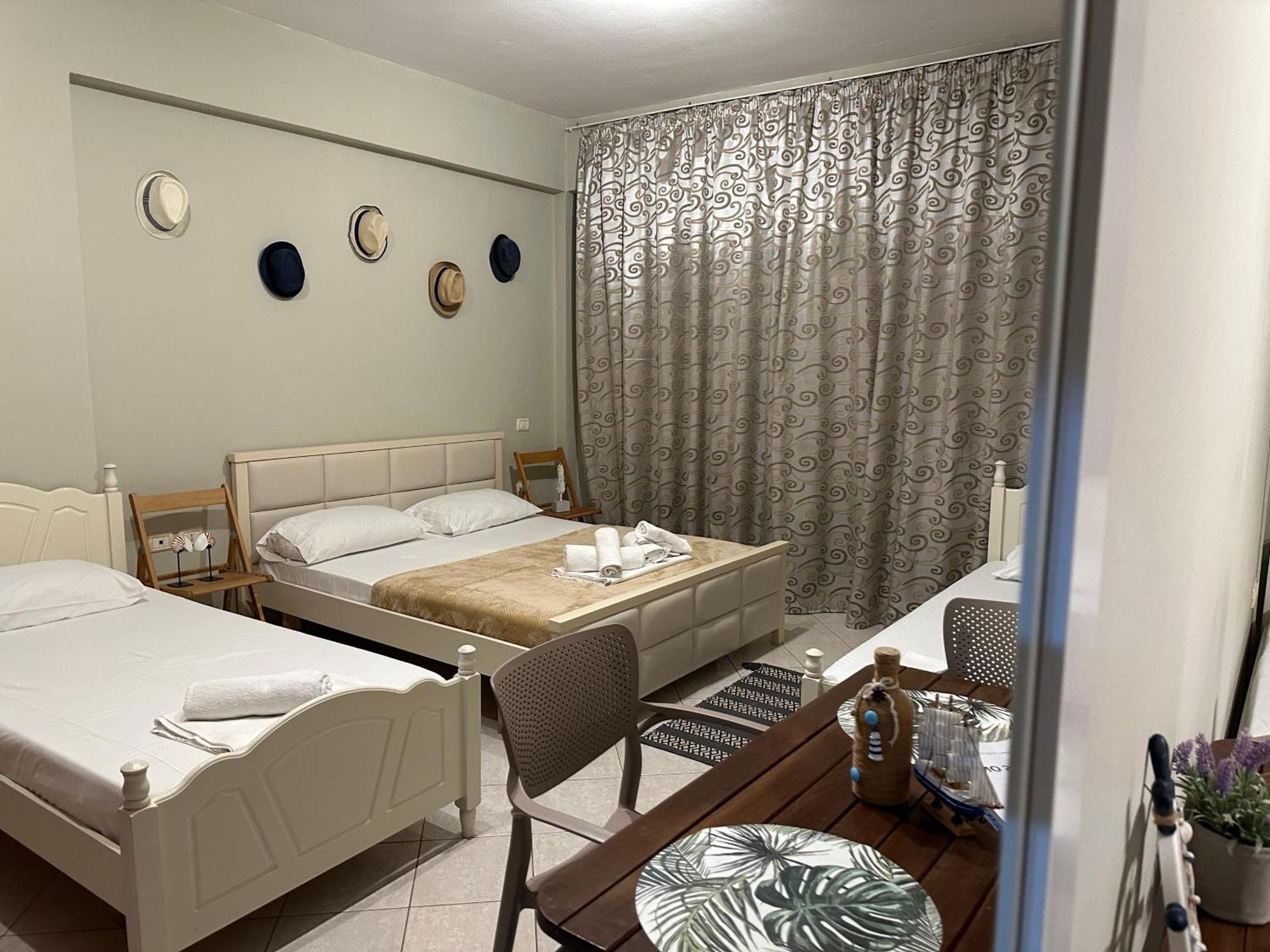 Rias Seaside Apartments Vlorë Екстериор снимка