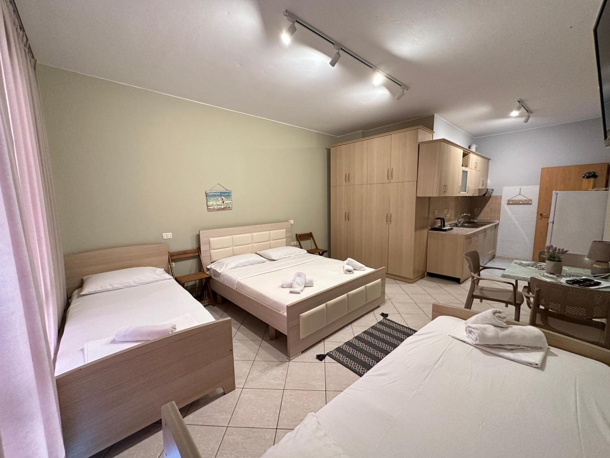Rias Seaside Apartments Vlorë Екстериор снимка