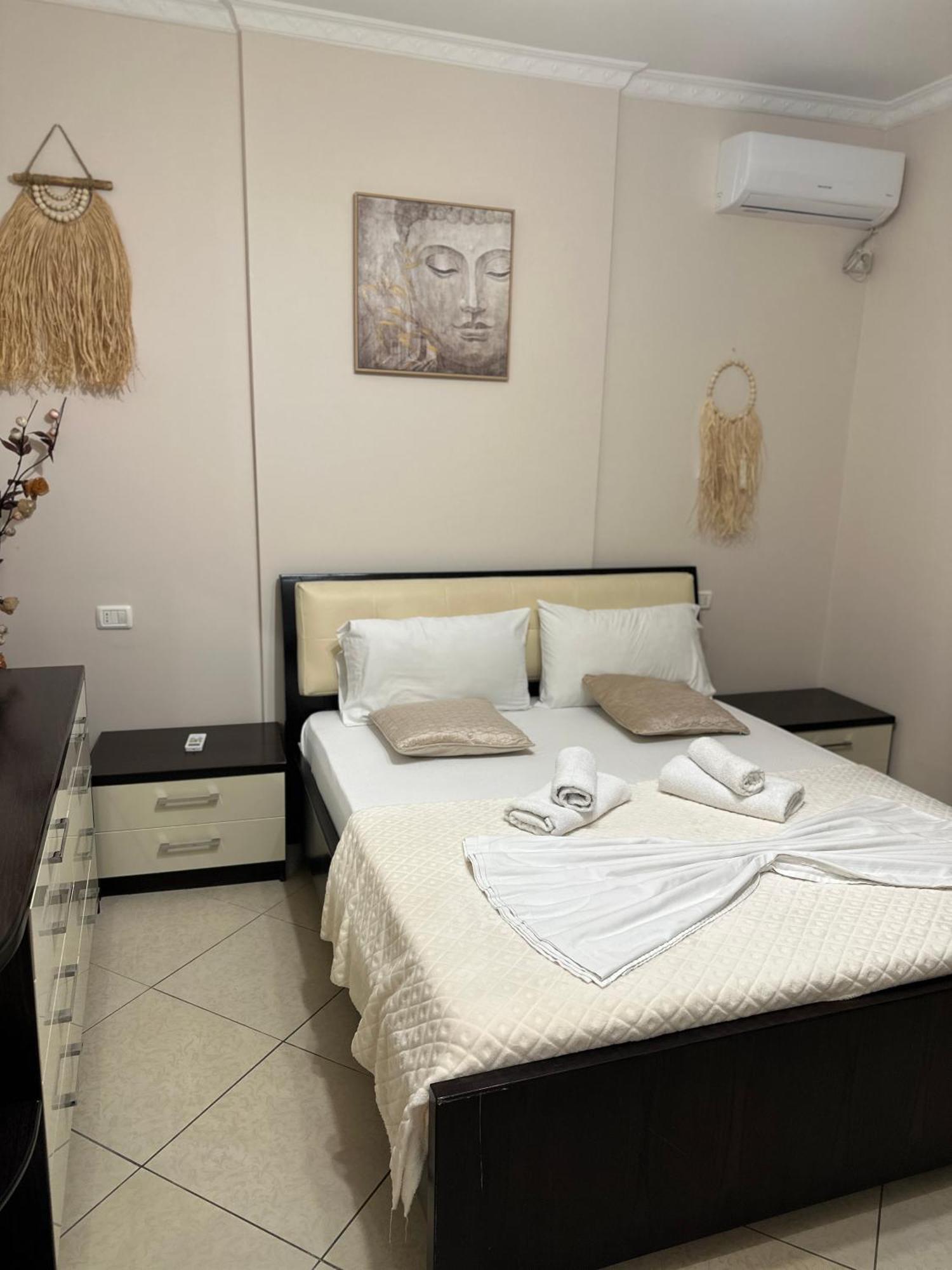 Rias Seaside Apartments Vlorë Екстериор снимка